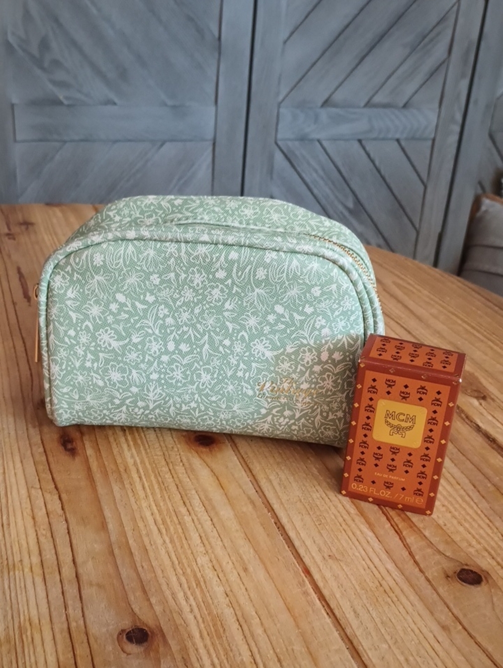 Vintage Cosmetics Co Green Floral Cosmetic Pouch